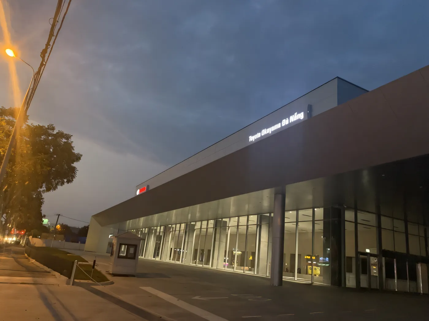 Đà Nẵng Toyota Okayama